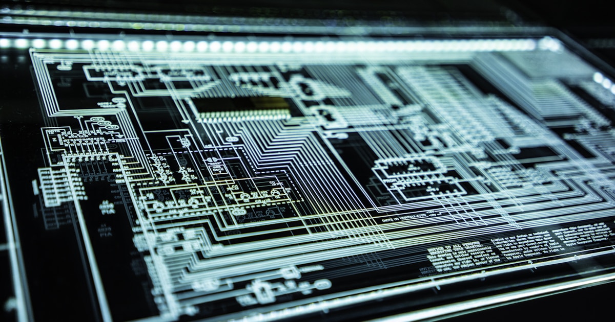 Indoor LED vs LCD Display: How To Choose the Right Commercial Screen